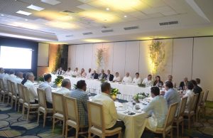 Comité Ejecutivo de ASONAHORES realiza sesión de trabajo en Santiago