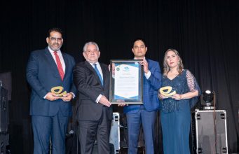 Tour operador Expert Travellers entrega premios Summer Glam 2022