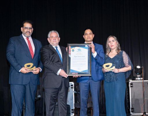 Tour operador Expert Travellers entrega premios Summer Glam 2022